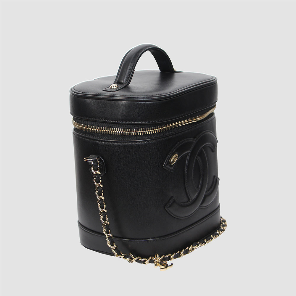 Vanity Case with Chain